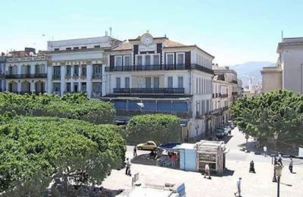 Hotel D'Orient Annaba Exterior photo